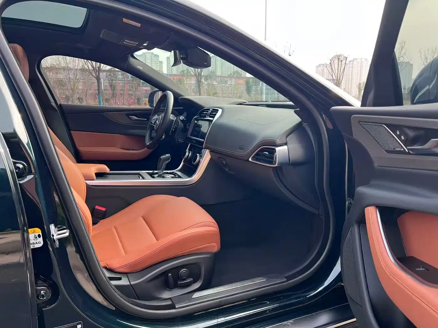 Jaguar XEL 2024 2024 Model 2.0T 250PS R-DYNAMIC S Progressive Sport Edition