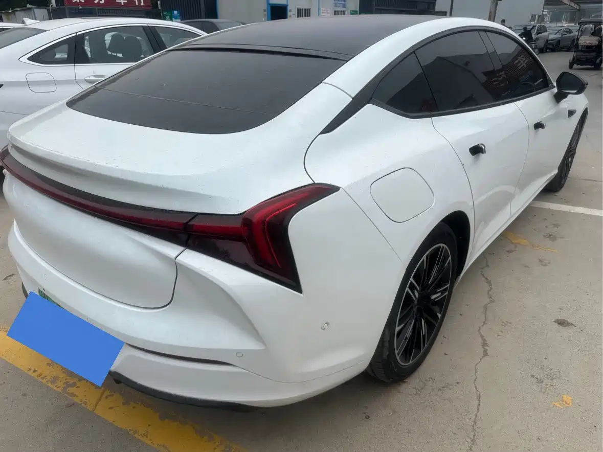 Nezha Auto Nezha S 2023 2022 Model Extended Range 1160km RWD Large Edition