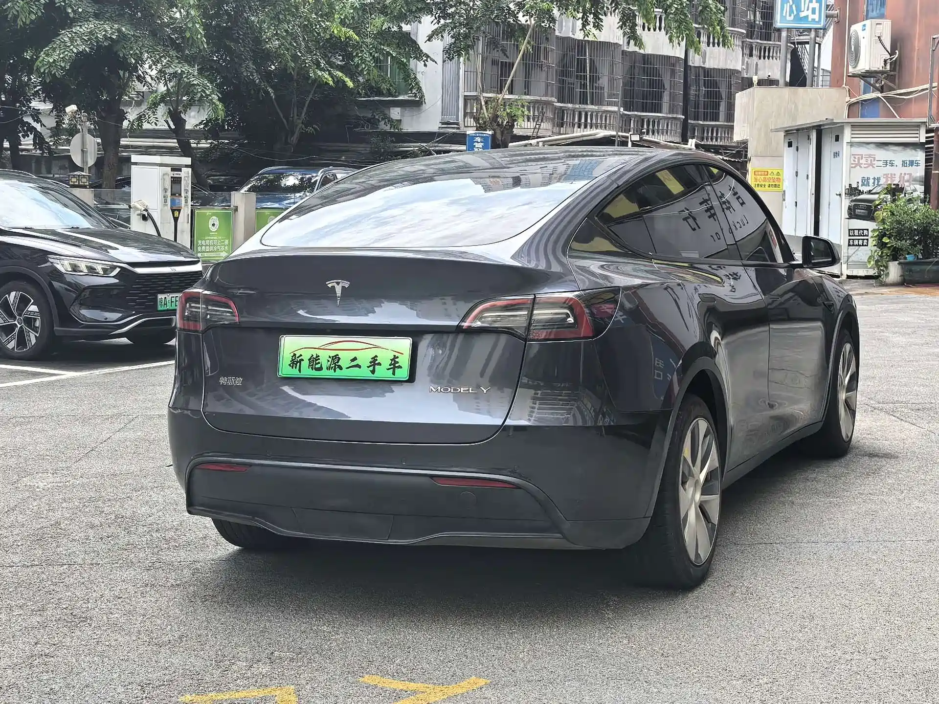 Фото 6 - Tesla Model Y