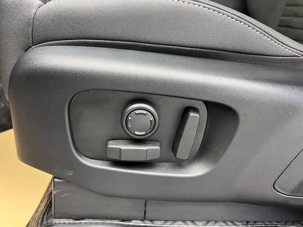 Land Rover Discovery 2024 2024 Model 360PS S