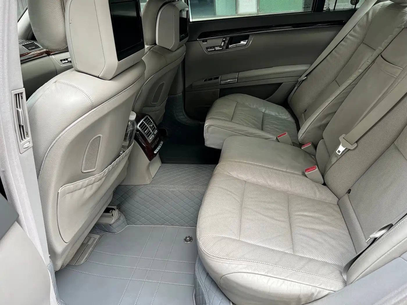 Mercedes-Benz S-Class 2010 S 350 L Luxury фото 5