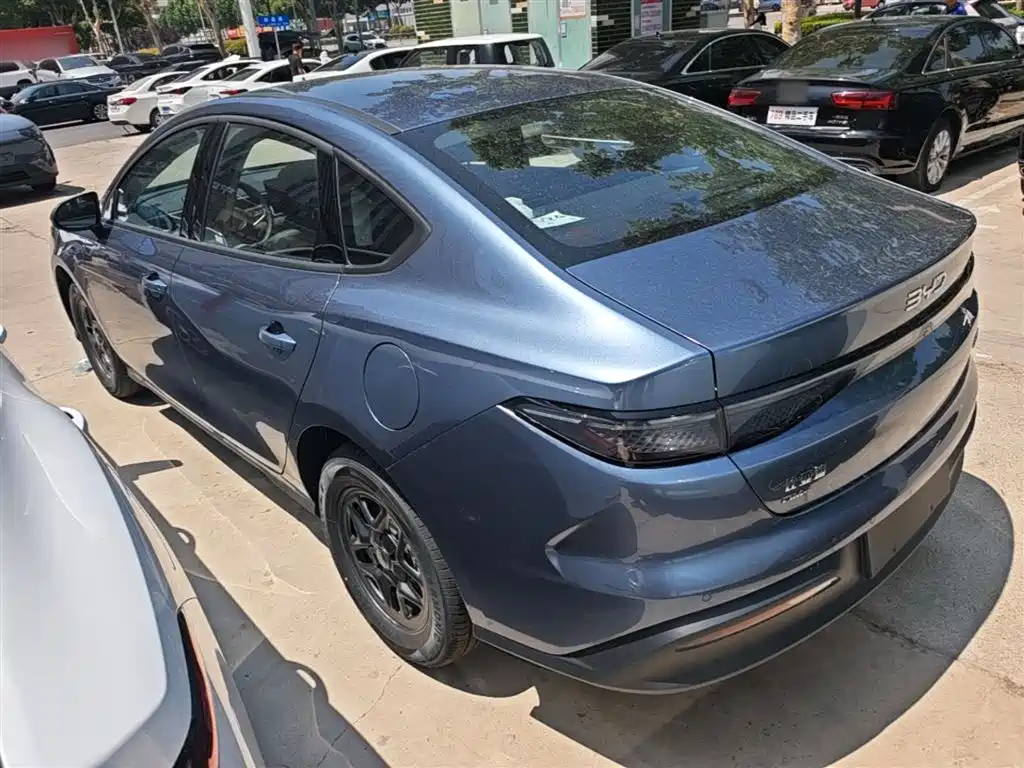 BYD Hai Bao 05 DM-i 2026 2026 DM-i 128KM Luxury