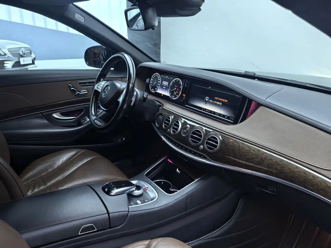 Mercedes-Benz S-Class 2016 S 320 L Business Edition фото 18