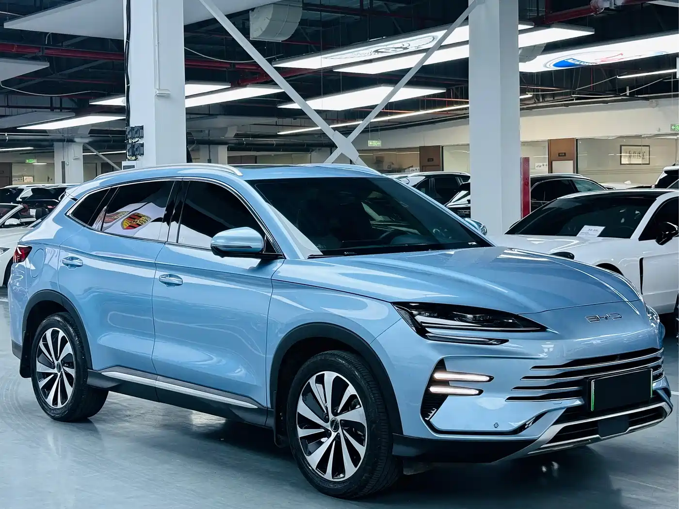 BYD Song PLUS PHEV 2024 Glory Edition DM-i 110km Flagship фото 3