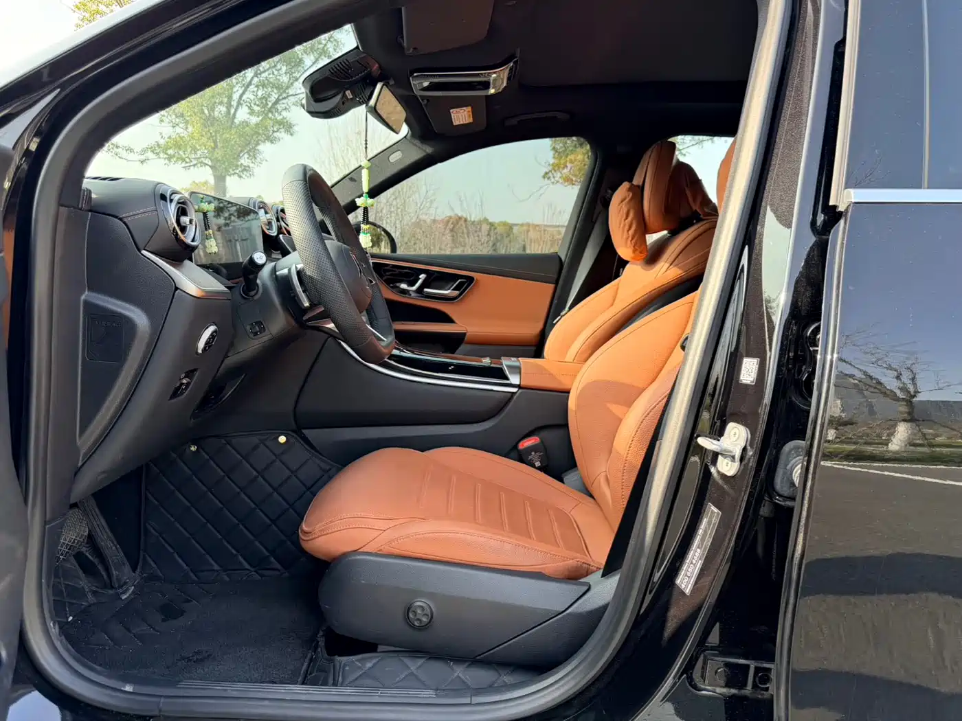 Mercedes-Benz GLC 2024 Facelift GLC 300 L 4MATIC Sport 7-seater фото 8