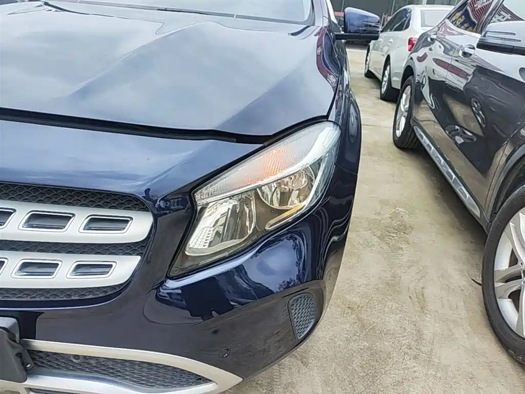Mercedes-Benz GLA 2018 GLA 200 Dynamic фото 24