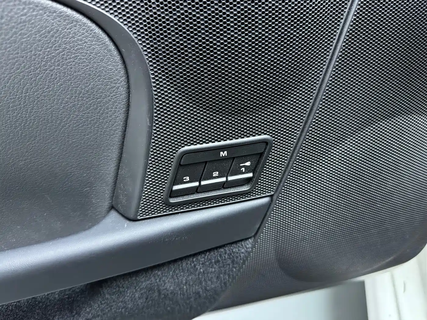 Porsche Boxster 2011 Boxster Black Edition 2.9L фото 5