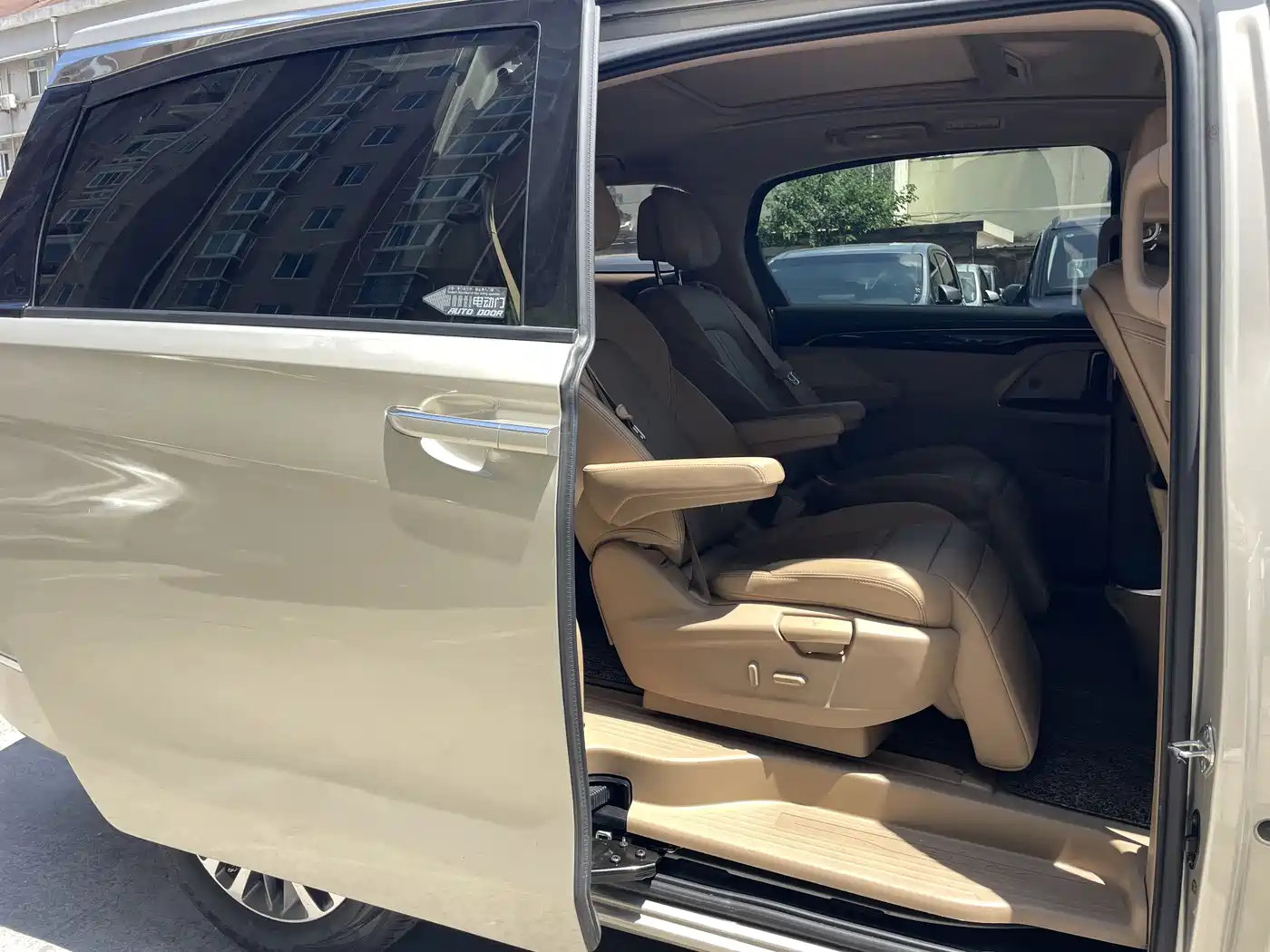 Buick GL8 2018 ES 28T Luxury Type China VI фото 10