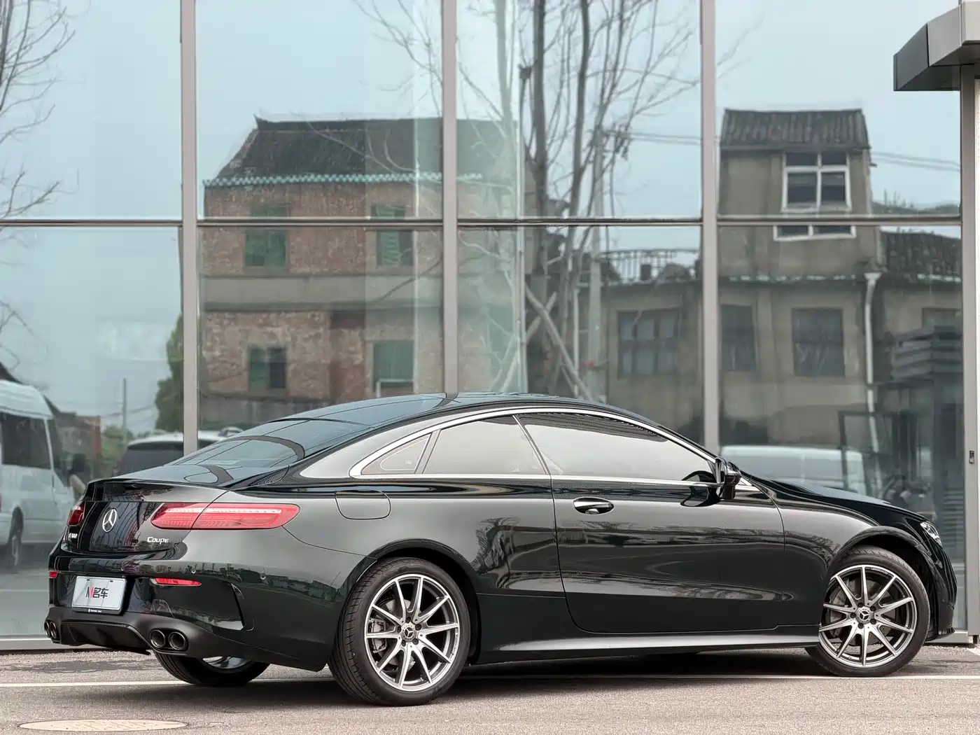 Mercedes-Benz E-Class (Import) 2023 Facelift E 260 Coupe фото 5