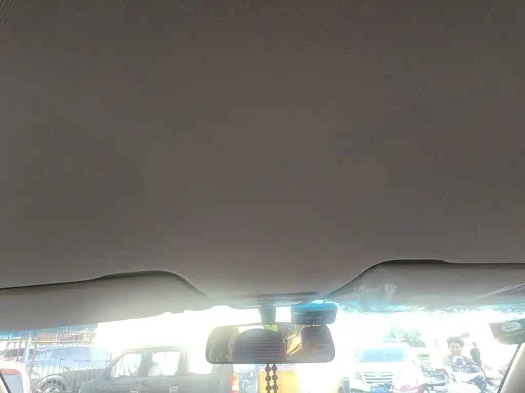 Baojun 310W 2017 2017 1.5L Manual Fashion Edition (China V)