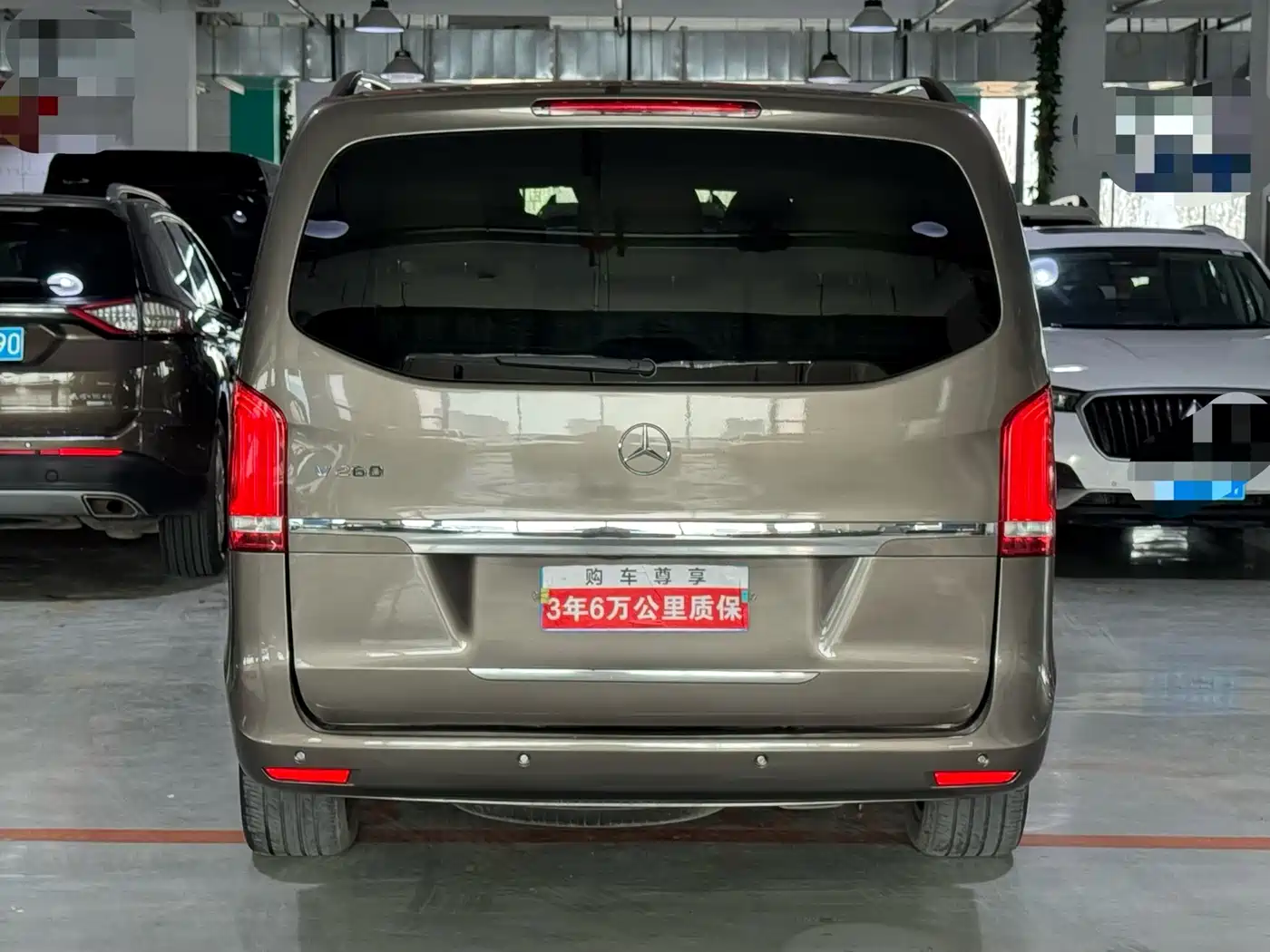 Mercedes-Benz V-Class 2017 Model V 260 Premium Edition фото 4