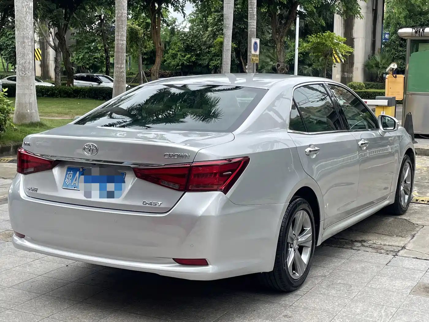 Toyota Crown 2015 2.0T Fashion фото 9