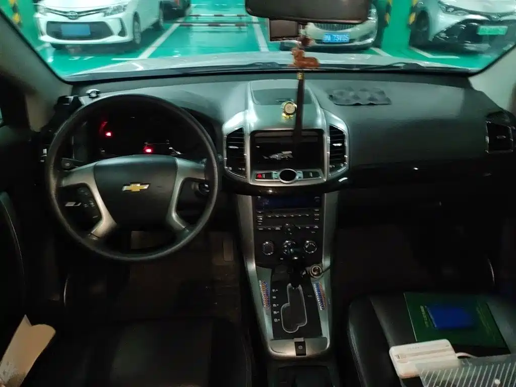 Chevrolet Captiva 2015 2.4L 2WD Urban Edition 7-seater фото 13