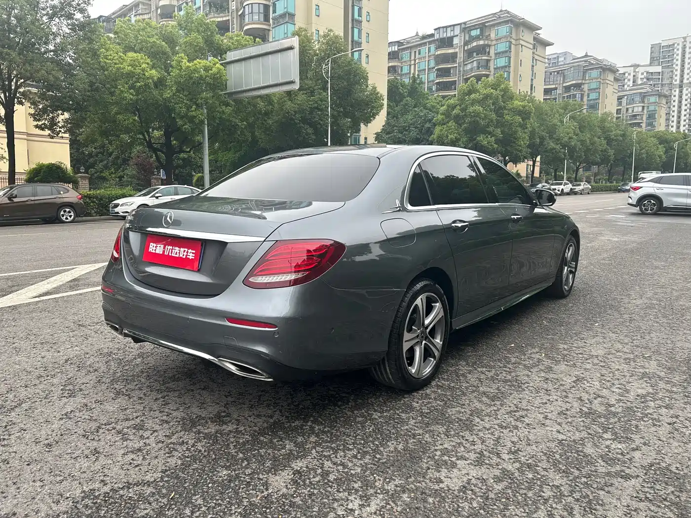 Mercedes-Benz E-Class 2016 E 200 L Sport Type фото 7