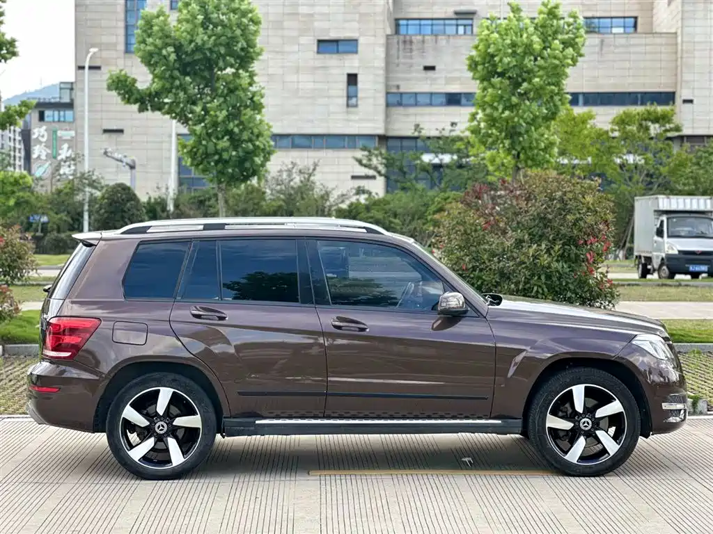 Mercedes-Benz GLK-Class 2013 Facelift GLK 300 4MATIC Luxury фото 3