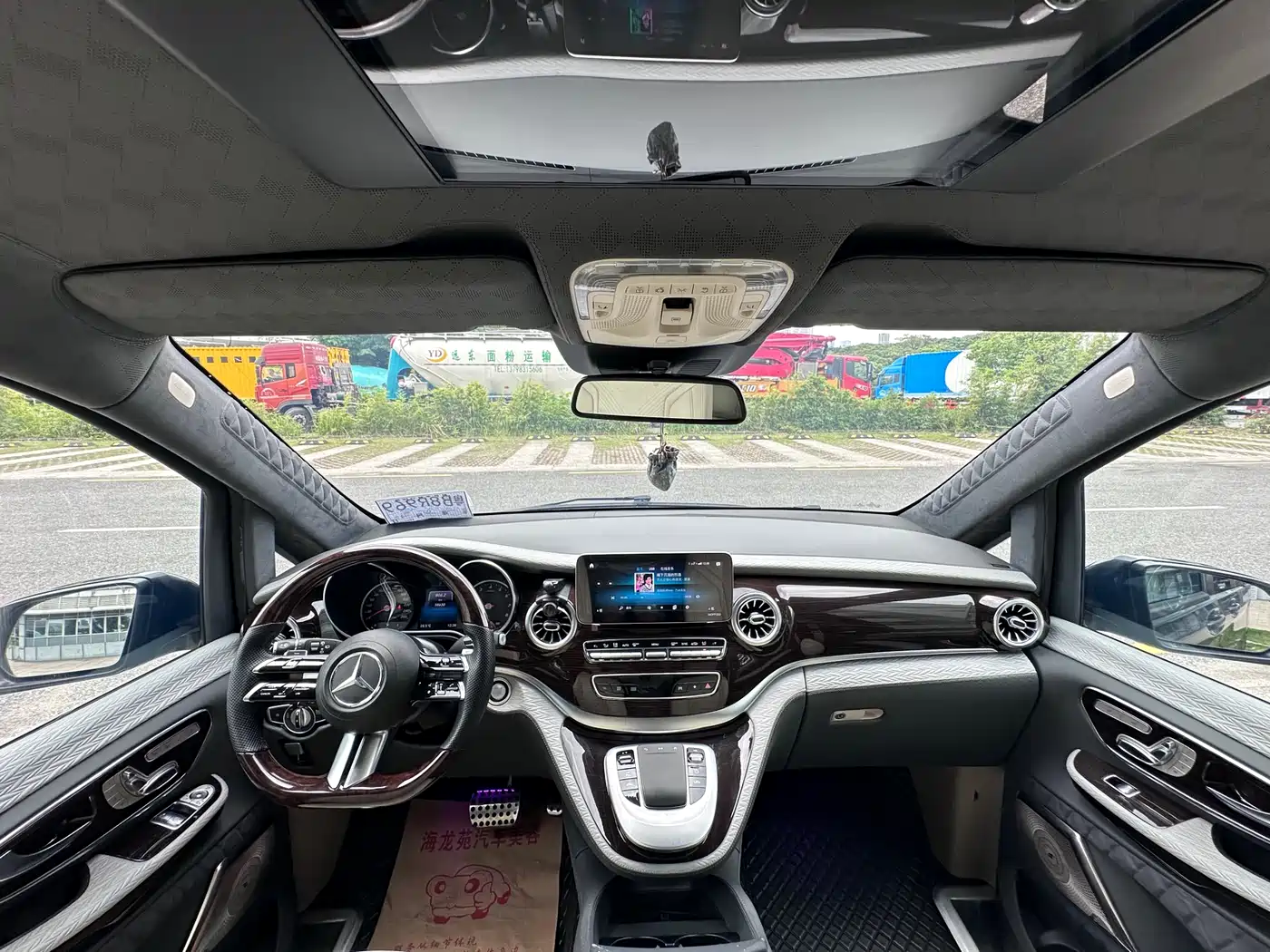 Mercedes-Benz V-Class 2021 V 260 Pilot Edition фото 6