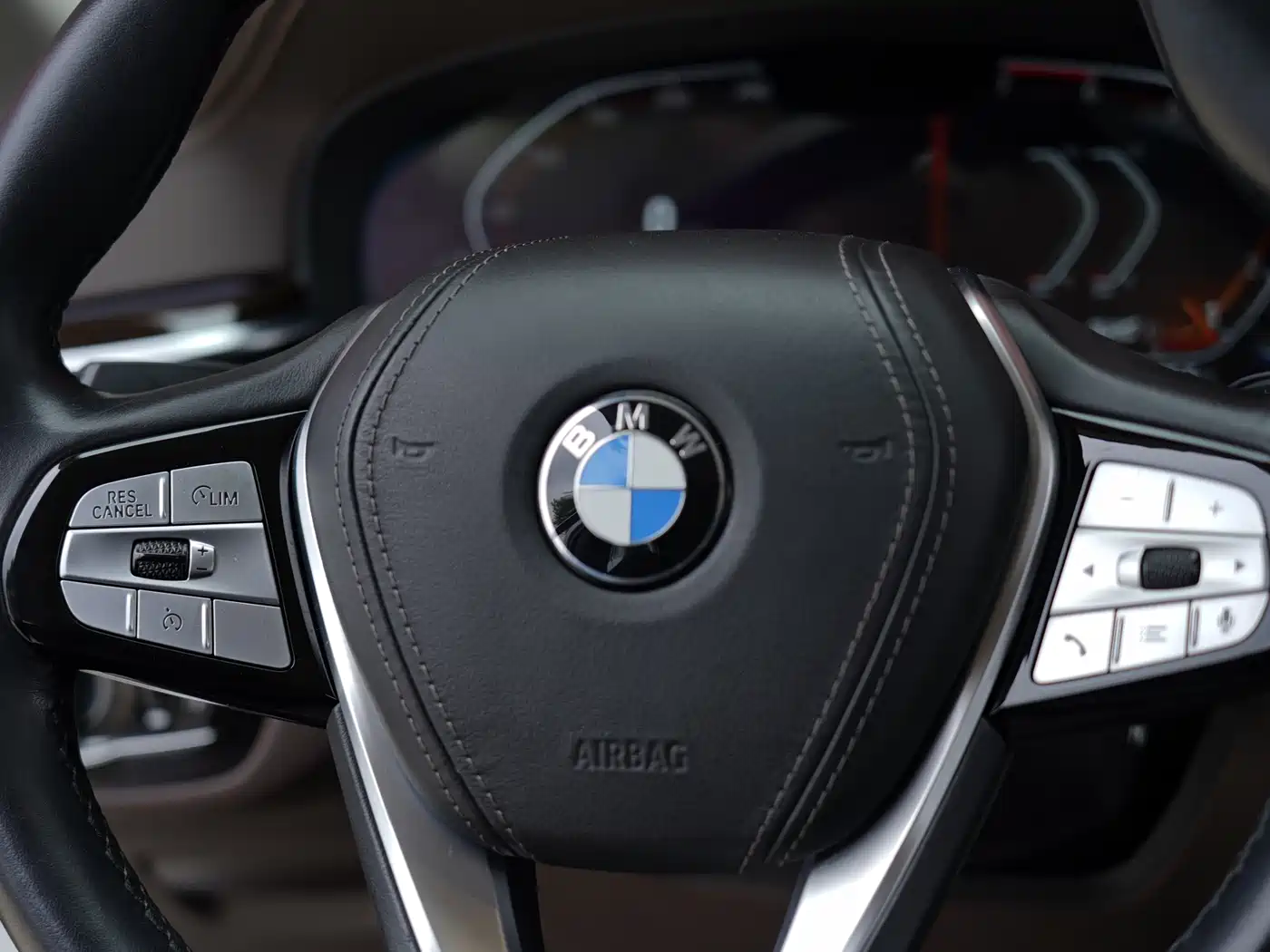 BMW 5 Series 2020 525Li Luxury Package фото 15