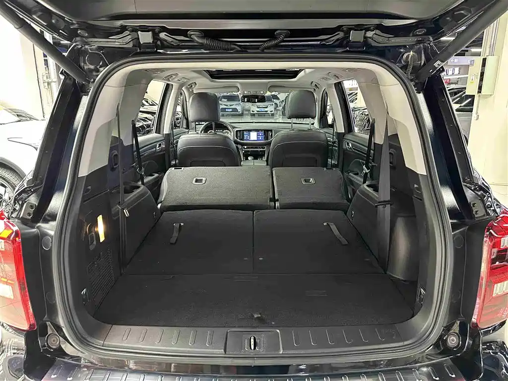 GAC Trumpchi Trumpchi GS8 2020 390T 2WD Luxury Smart Connect Anniversary Edition (7-Seater) фото 28
