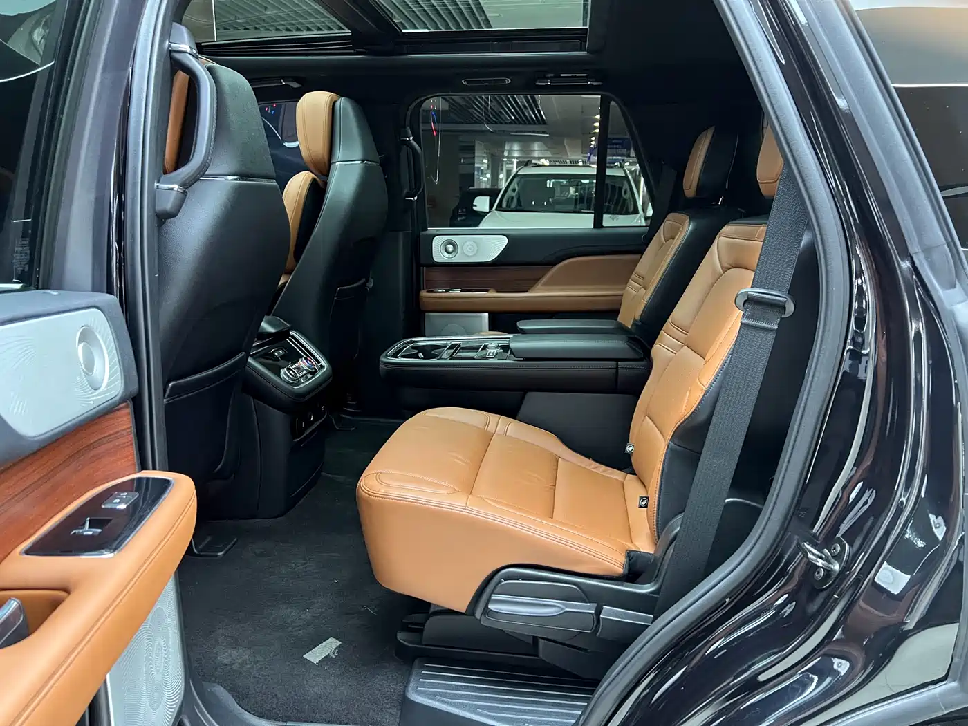 LINCOLN NAVIGATOR