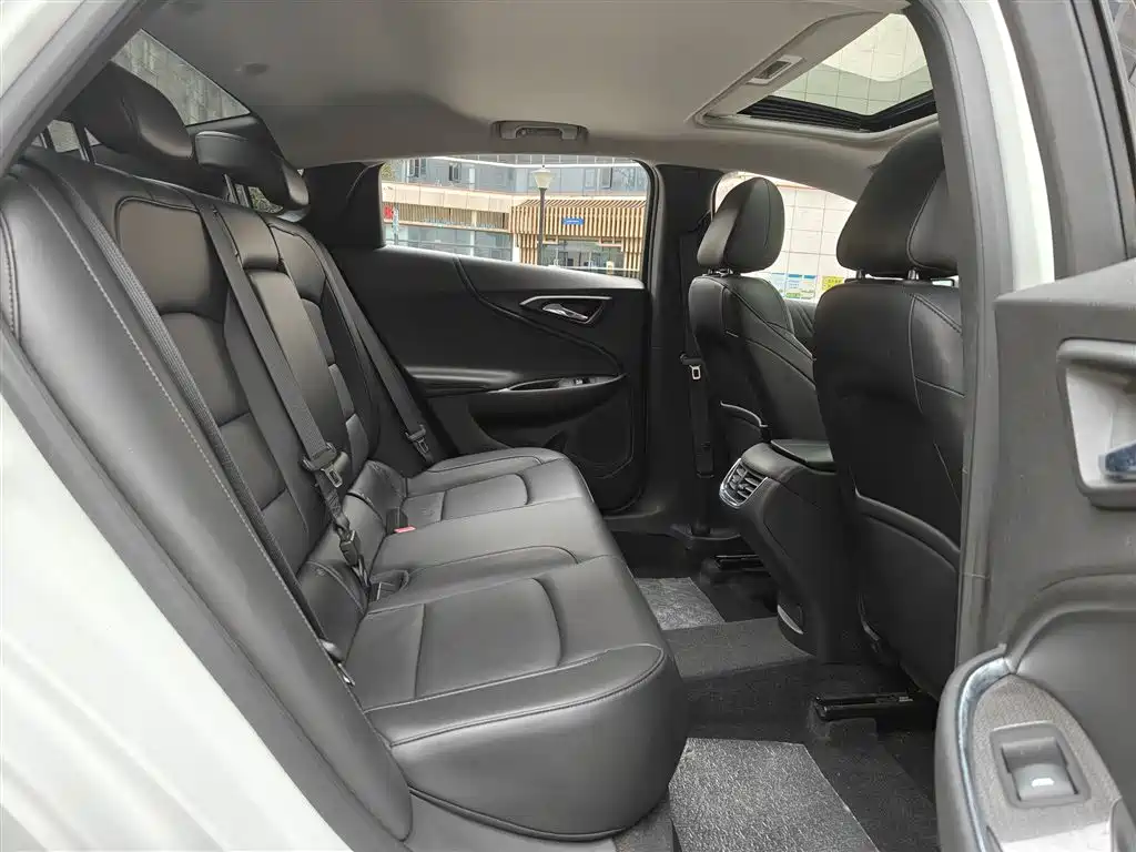 Chevrolet Malibu XL 2017 1.5T Auto Sport Edition фото 15
