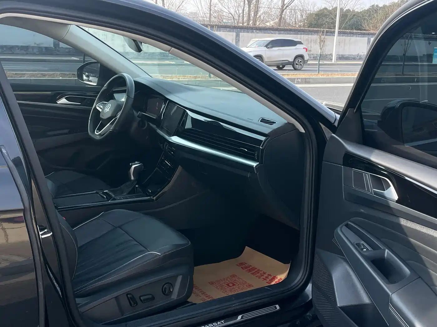 Volkswagen Passat 2025 Outstanding 380TSI Starlight Dragon Soaring Edition фото 5