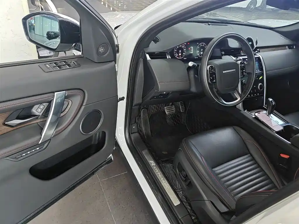 Land Rover Discovery Sport 2020 249PS R-Dynamic Performance Tech 7-seater фото 16