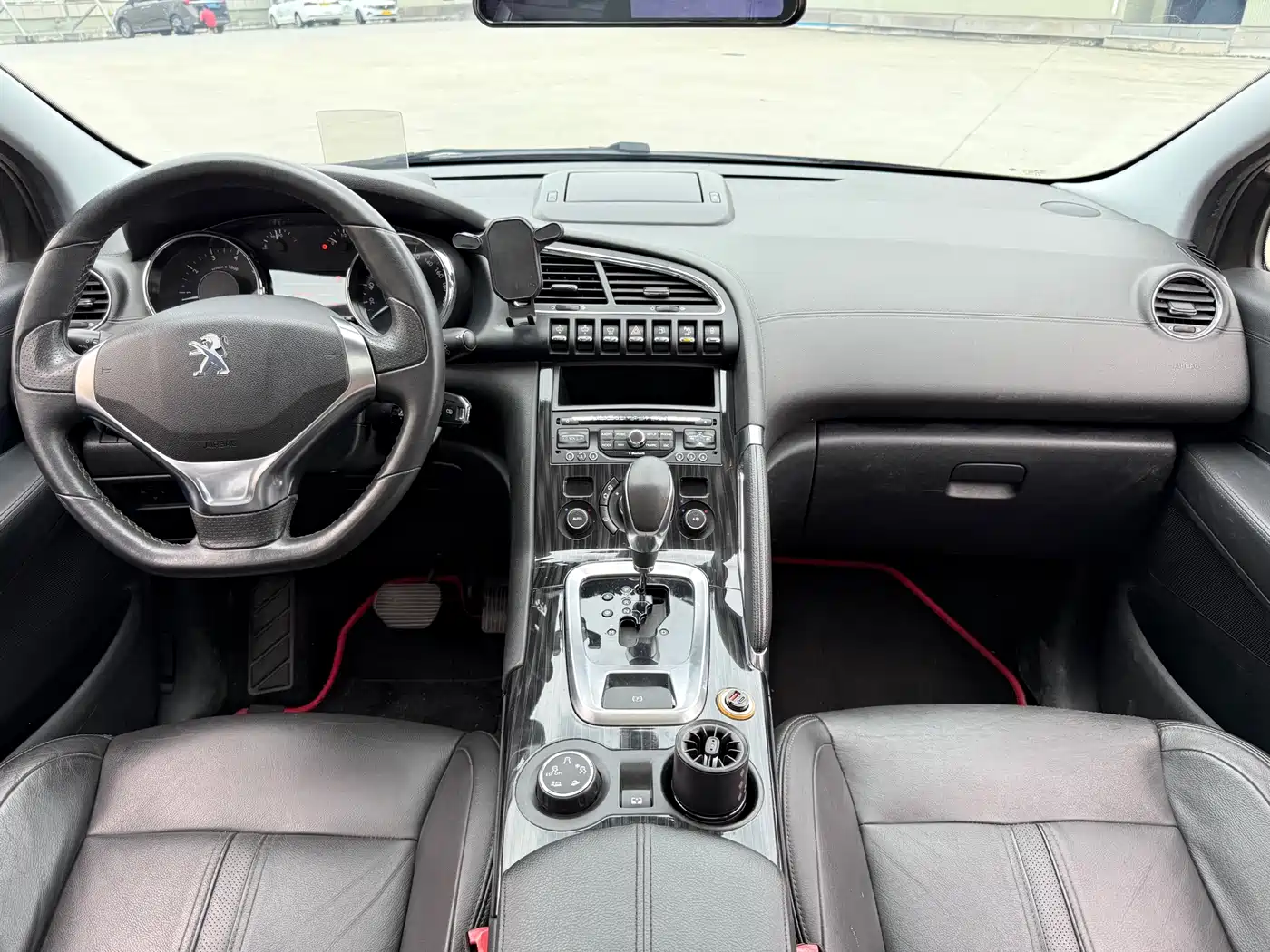 Peugeot 3008 2013 1.6THP Automatic Prestige Edition фото 6