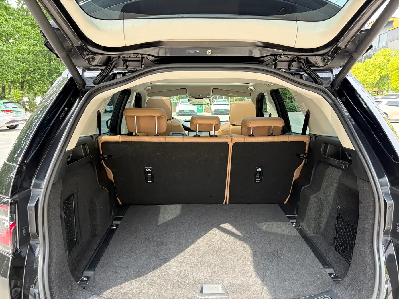 Land Rover Discovery Sport 2024 Performance Technology Edition фото 25