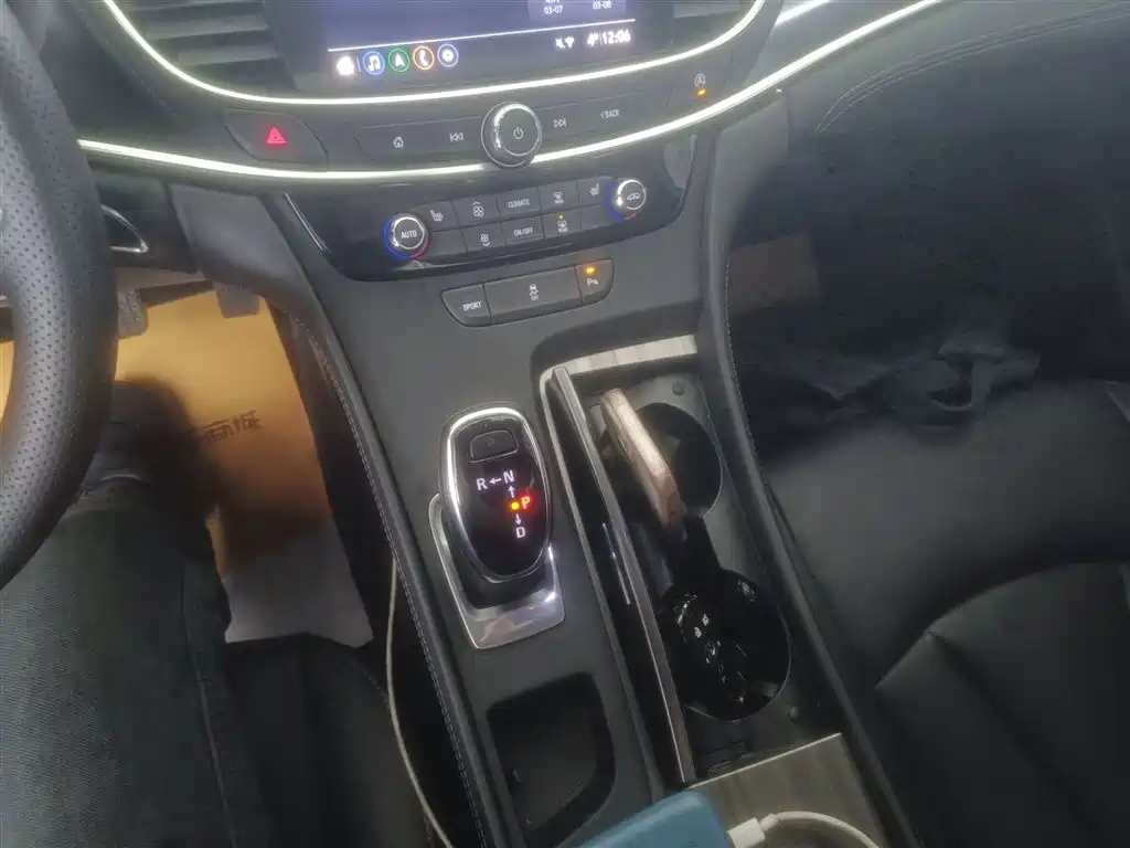 BUICK LACROSSE