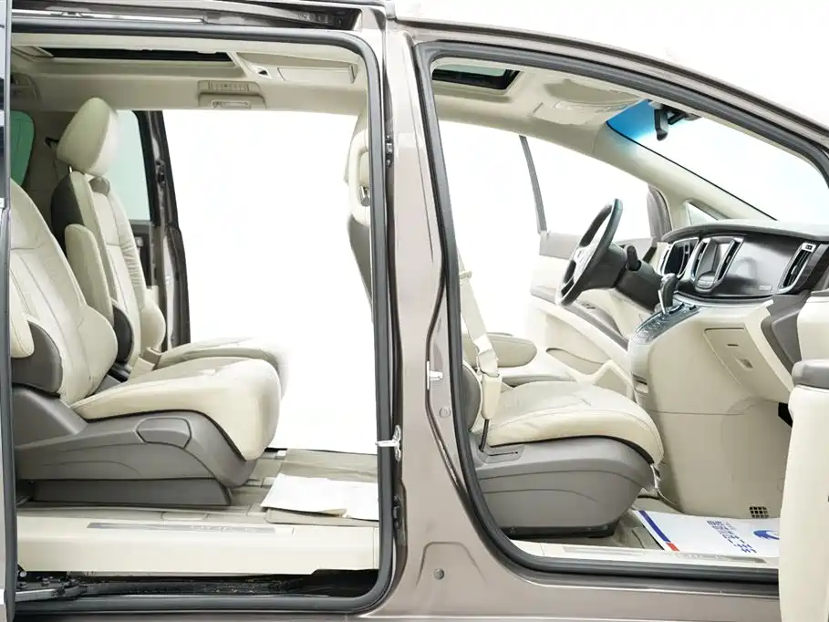 Buick GL8 2013 3.0L XT Luxury Business Flagship Edition фото 12