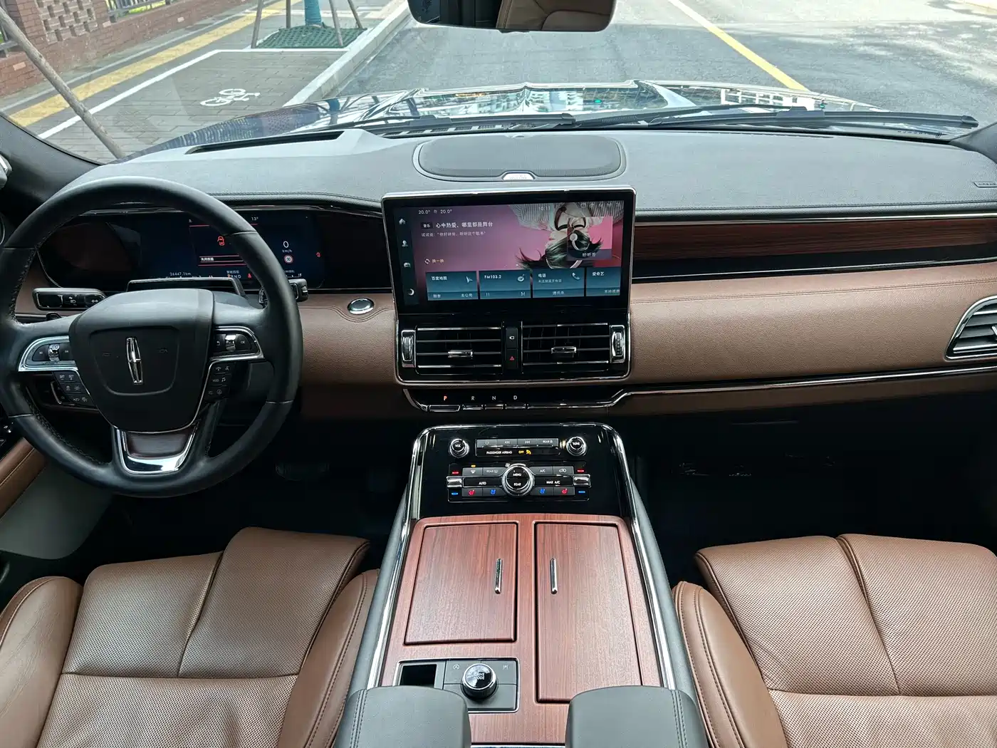 LINCOLN NAVIGATOR