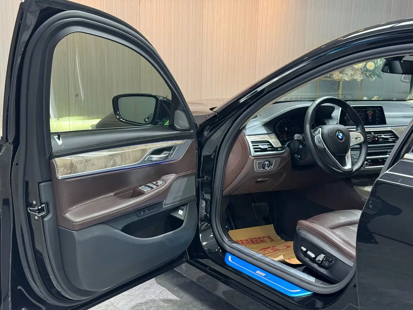 BMW 7 Series 2019 740Li Leading Luxury Package фото 4