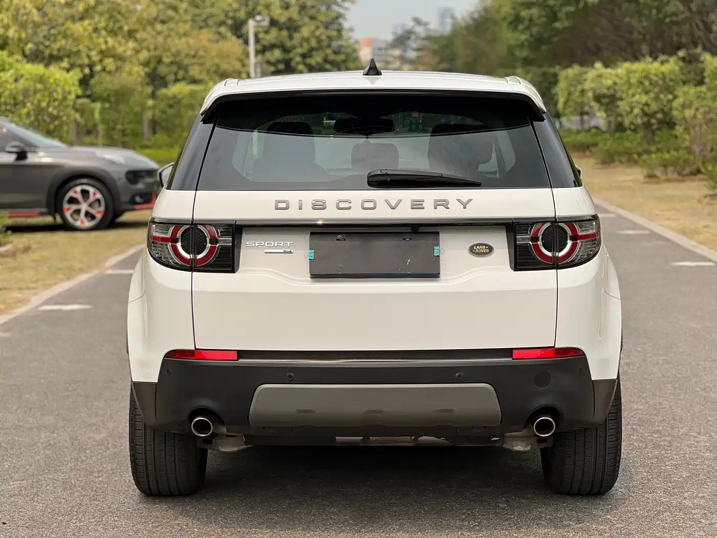 Land Rover Discovery Sport 2017 2.0T SE фото 6