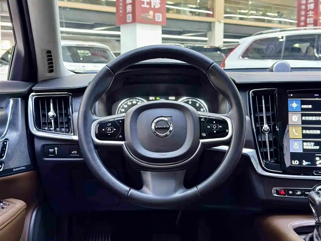 Volvo V90 2019 2019 Cross Country T5 AWD Prestige Edition (China V)