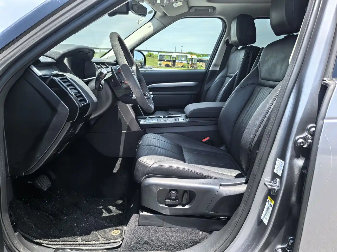 Land Rover Discovery 2020 2.0T 30th Anniversary Special Edition фото 4