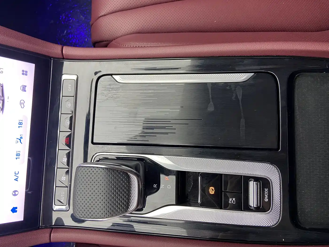 Hongqi H5 PHEV 2025 130 Super Hybrid Edition фото 12