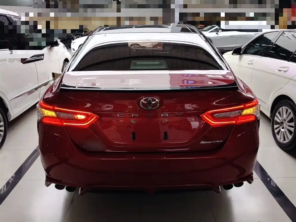 Toyota Camry 2018 2.0S Sport Edition фото 6