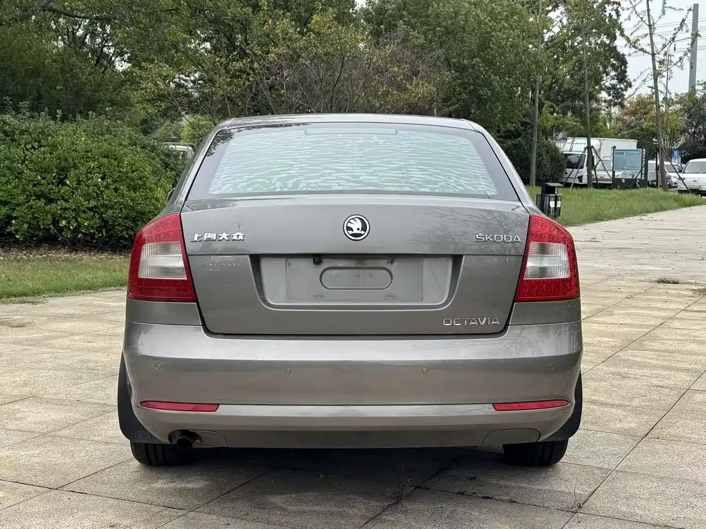 Škoda Octavia 2012 1.6L Auto Yijun Edition фото 5