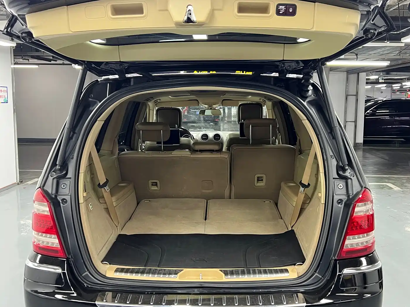 Mercedes-Benz GL-Class 2011 GL 450 4MATIC Premium фото 7