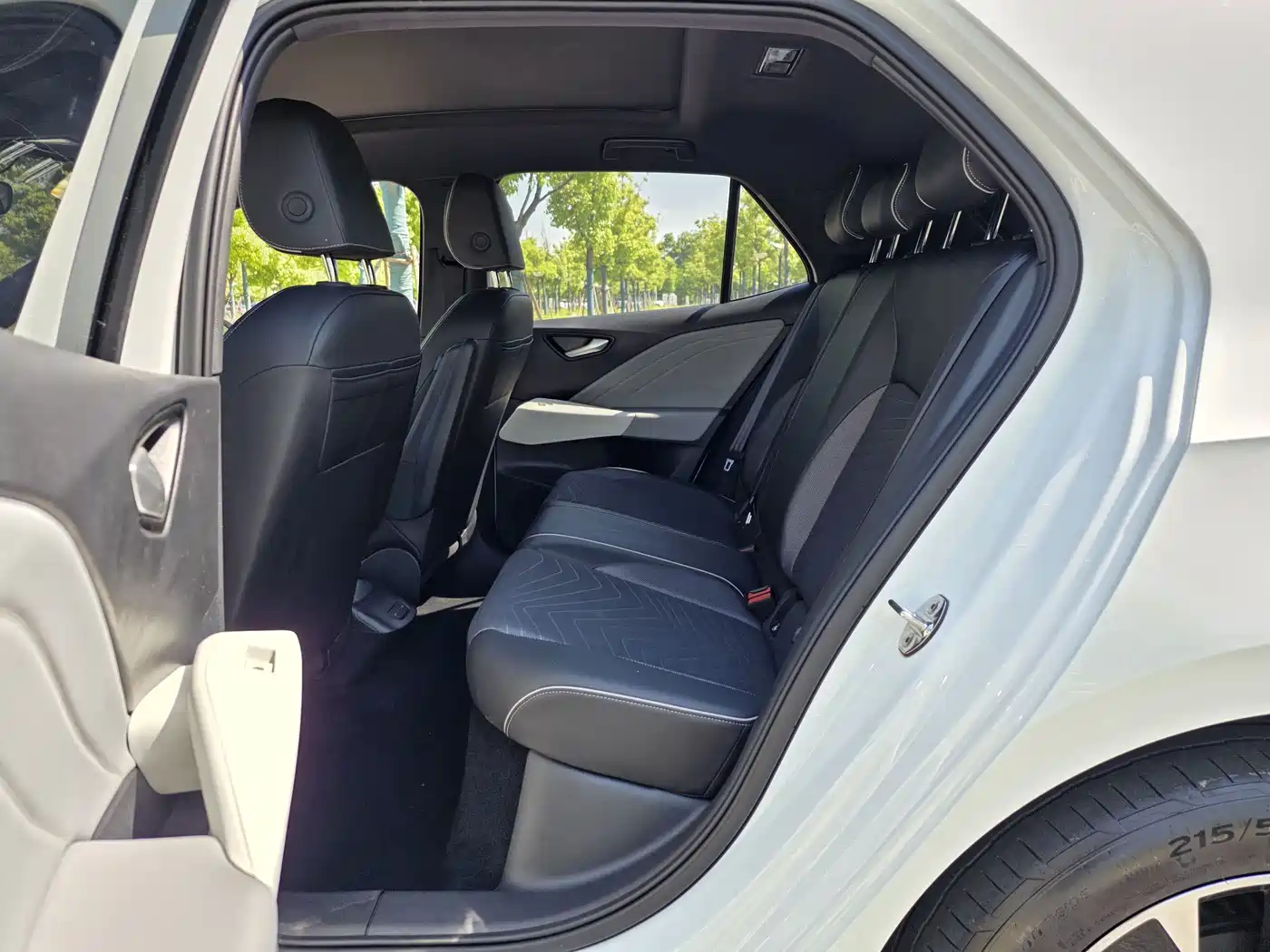 Volkswagen ID.3 2025 Smart Outstanding Edition фото 10