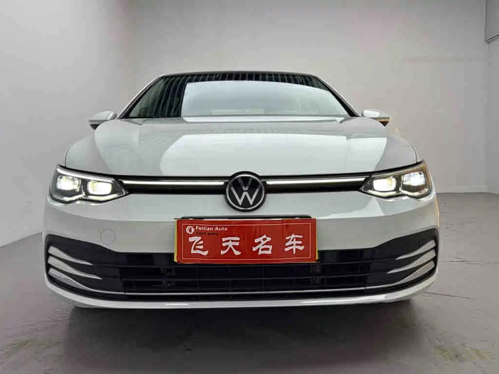 Volkswagen Golf 2021 200TSI DSG Pro