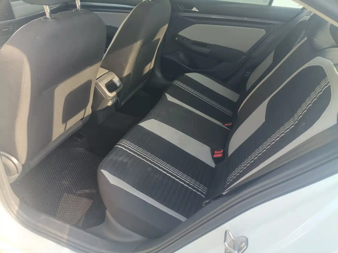 Volkswagen Bora 2023 200TSI DSG Comfort Edition фото 6