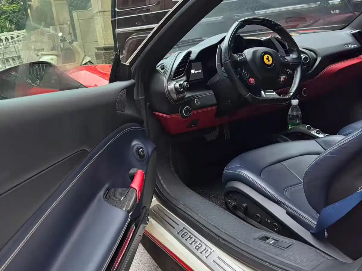 Ferrari 488 2019 2015 488 Spider