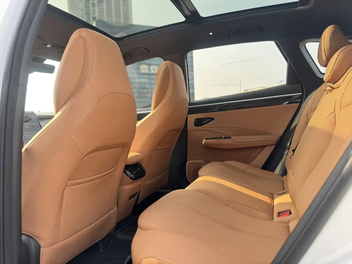 Geely Galaxy Galaxy L7 2025 EM-i 115km Explorer+ Edition фото 6