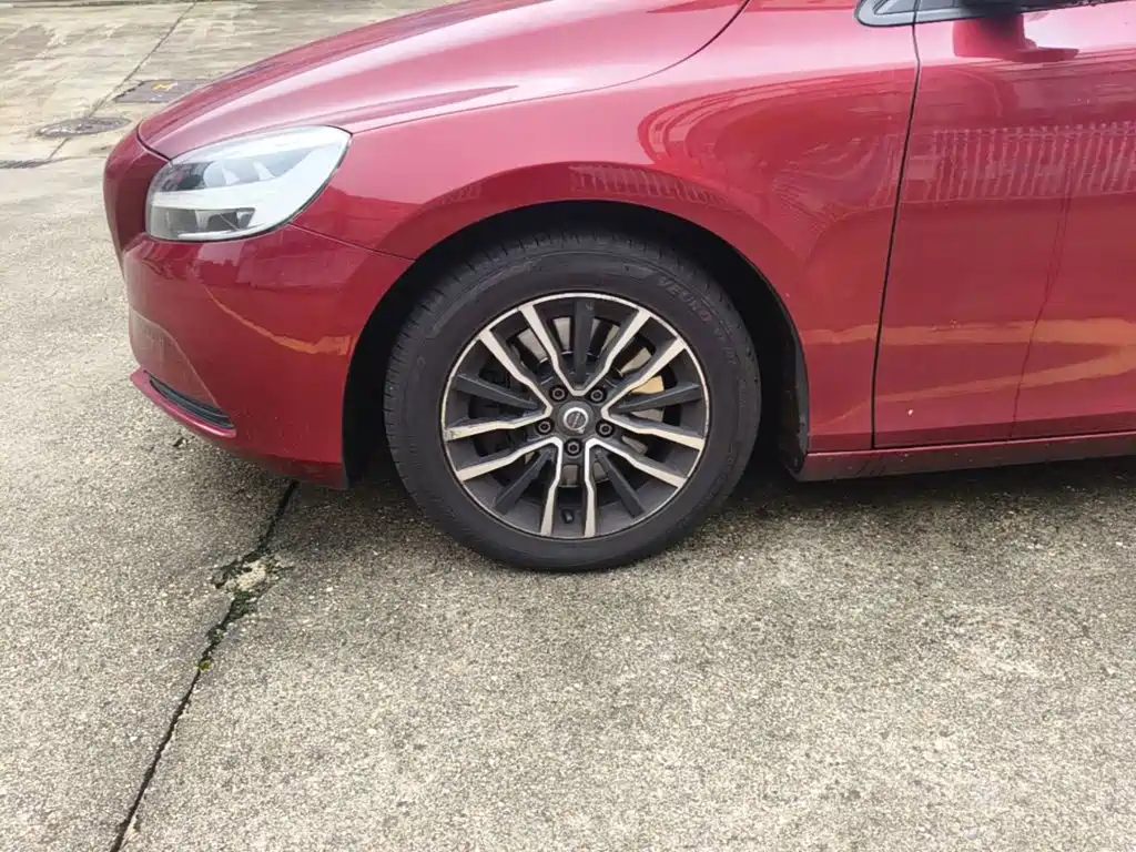 Volvo V40 2017 2017 T3 Inscription