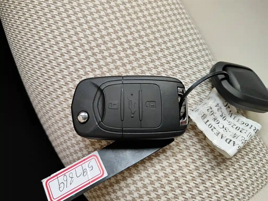 Wuling Motors Hongguang MINIEV 2026 2025 4-Door Advanced