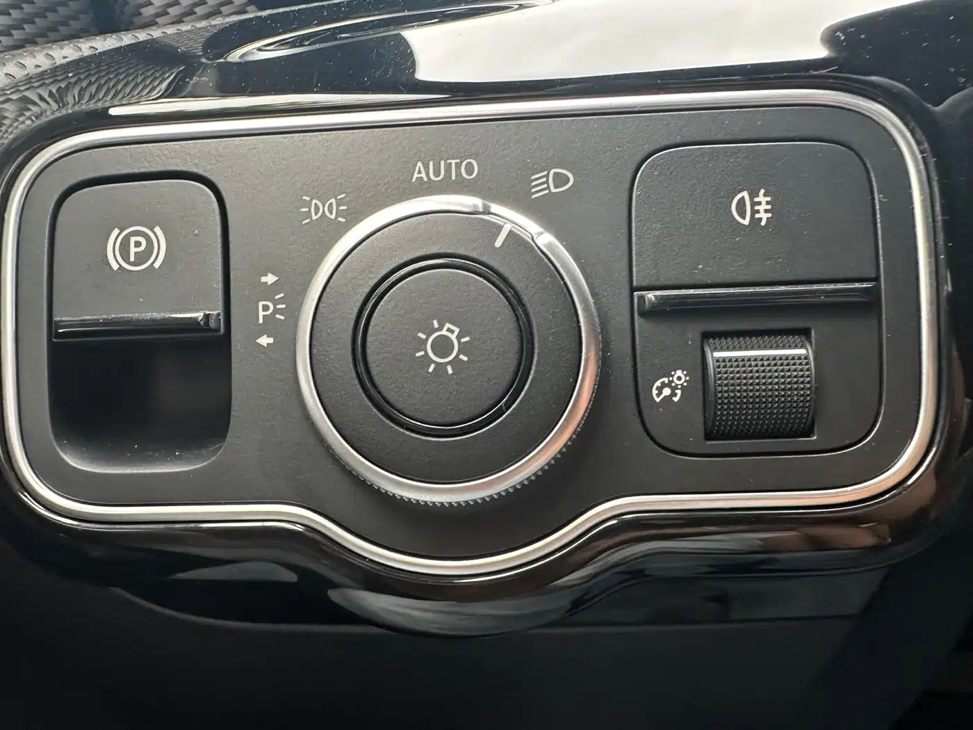 Mercedes-Benz A-Class 2023 A 180 L фото 13