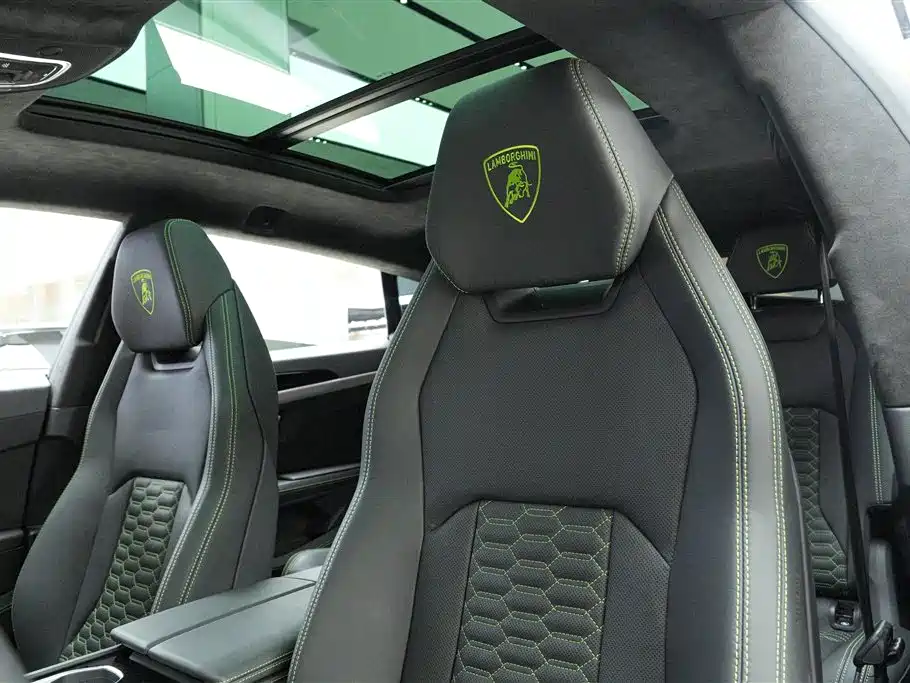 Lamborghini Urus 2023 4.0T V8 S фото 8