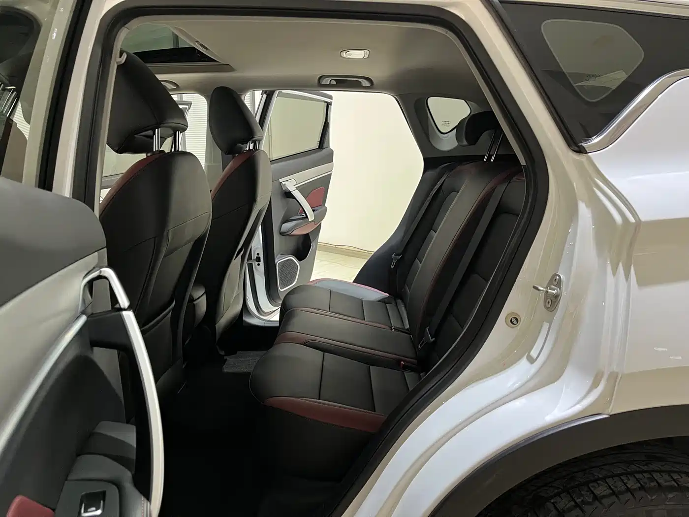 GEELY AUTOMOBILE BINYUE