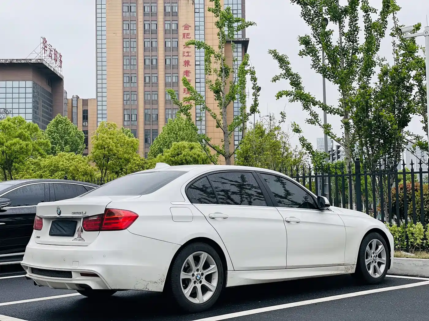 BMW 3 Series 2015 328Li xDrive Fashion фото 7